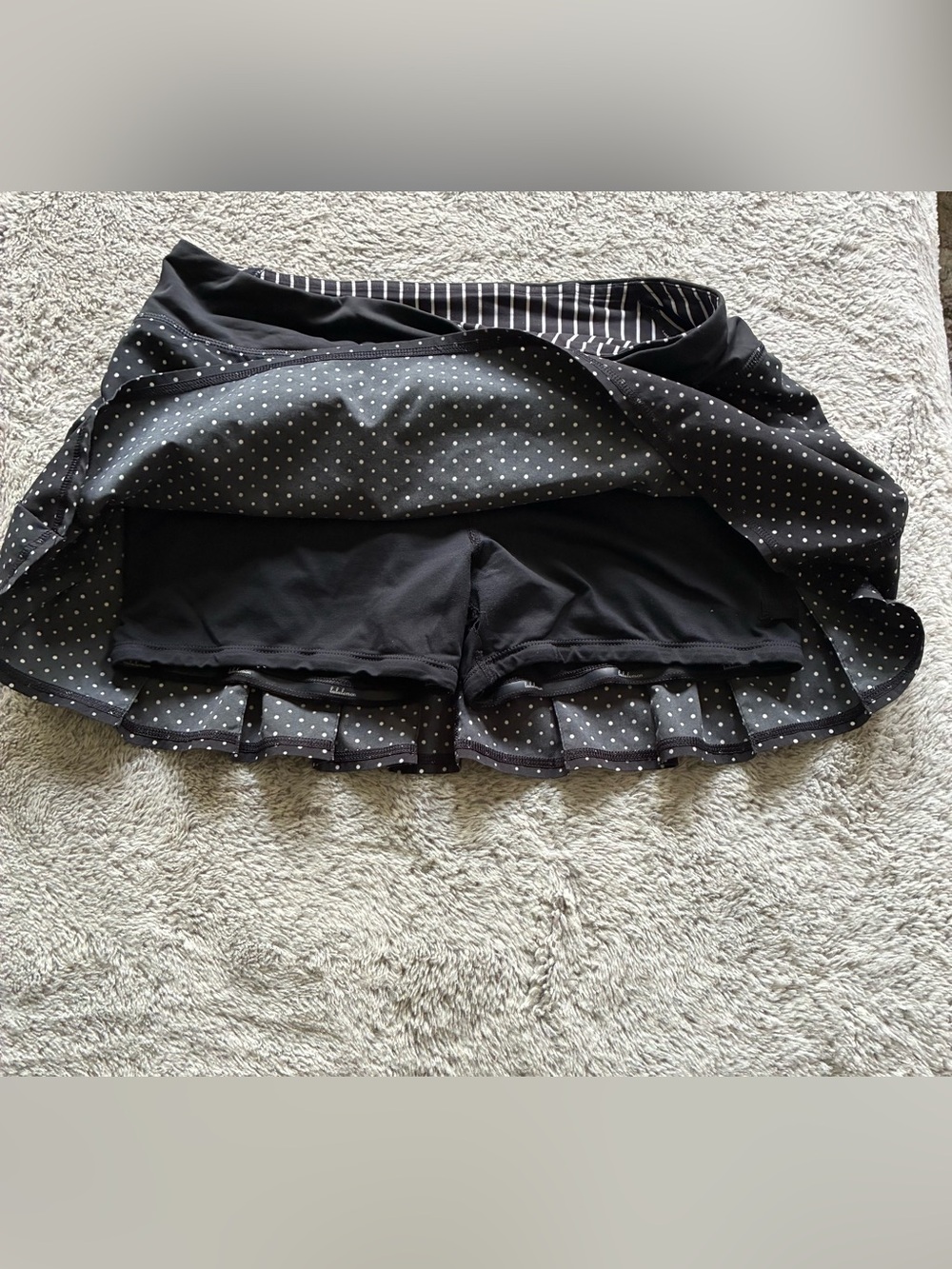 lululemon Size 8  Bundle 2 Printed Skorts & Grey Ruched Leggings - Picture 4 of 10